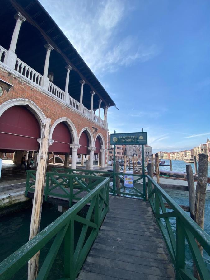 Esclusivo Appartamento A Rialto Venice Luaran gambar