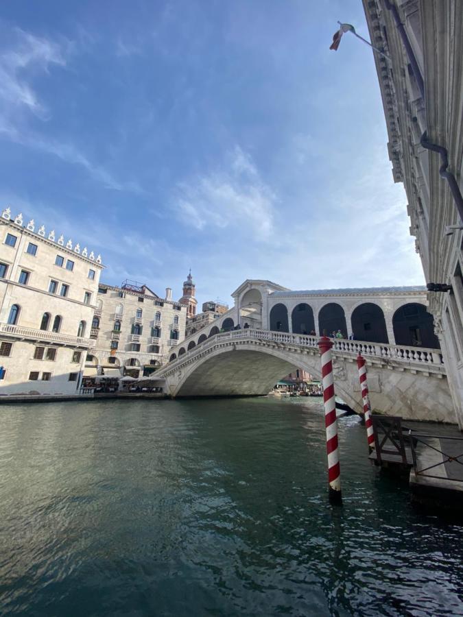 Esclusivo Appartamento A Rialto Venice Luaran gambar