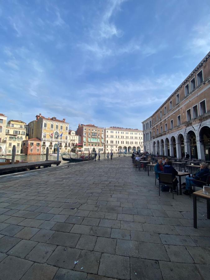 Esclusivo Appartamento A Rialto Venice Luaran gambar